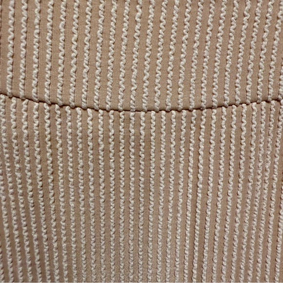 Ribbed Knit Top Khaki Oversized - Picture 4 of 7